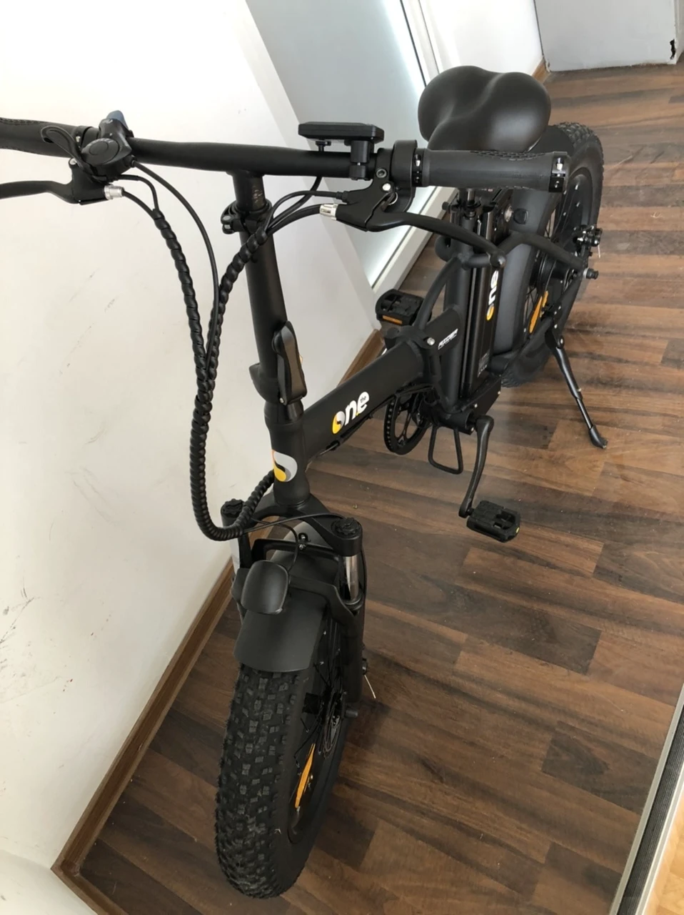 7. Bicicleta electrica pliabila Fat Folding e-bike