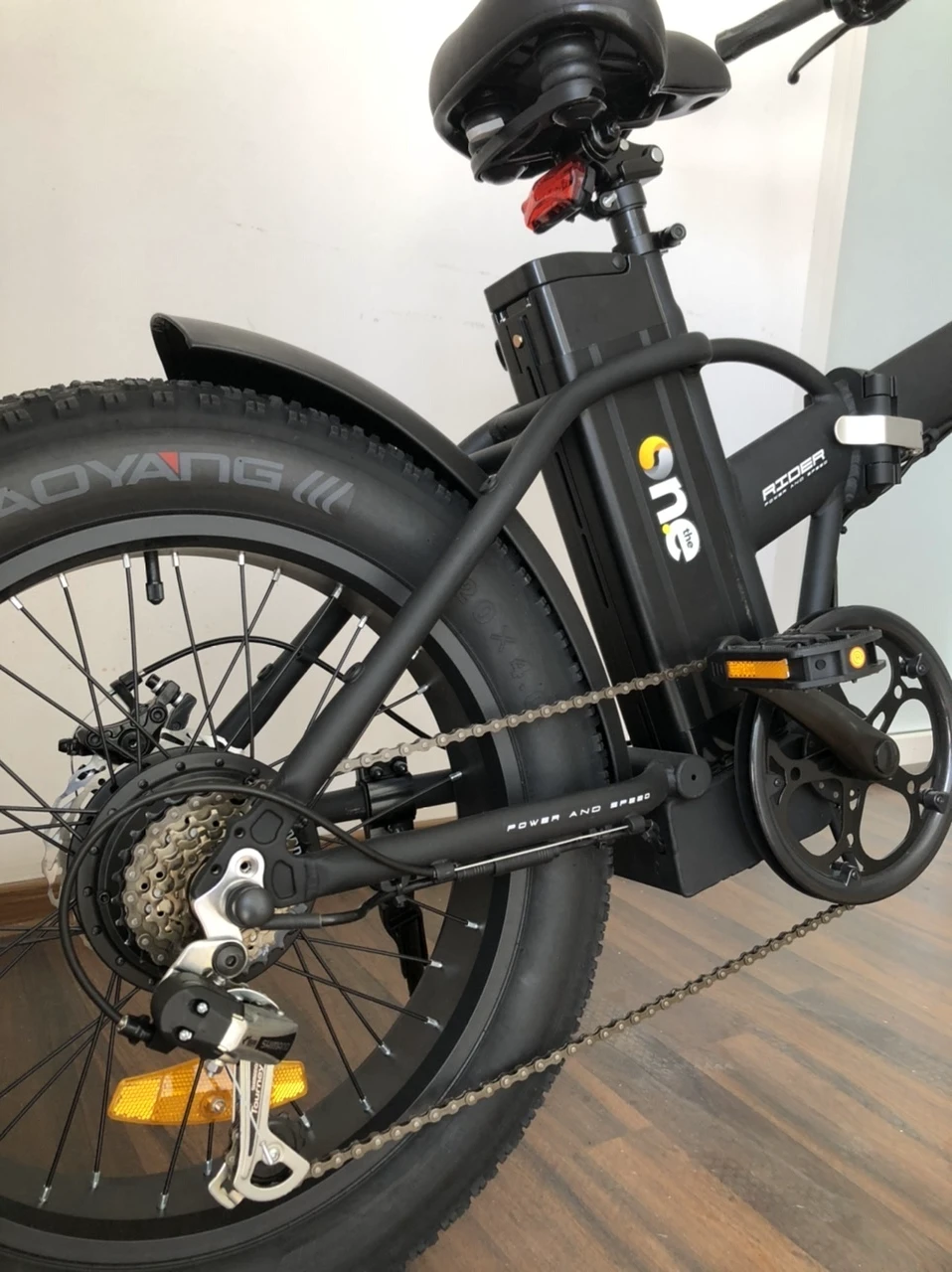 3. Bicicleta electrica pliabila Fat Folding e-bike