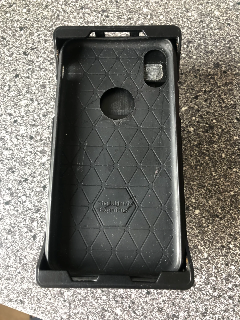 1. Suport prindere telefon pe ghidonul sau a pipei