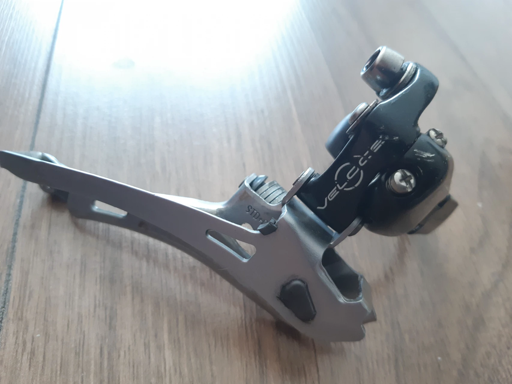 1. Schimbator foi Campagnolo Veloce