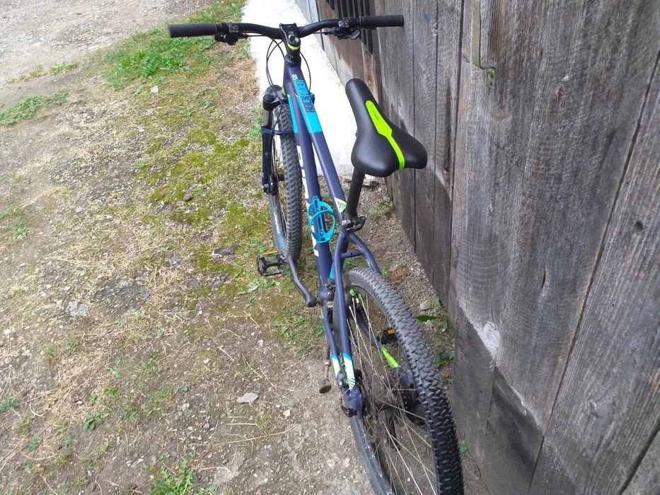 8. Btwin Rockrider 520