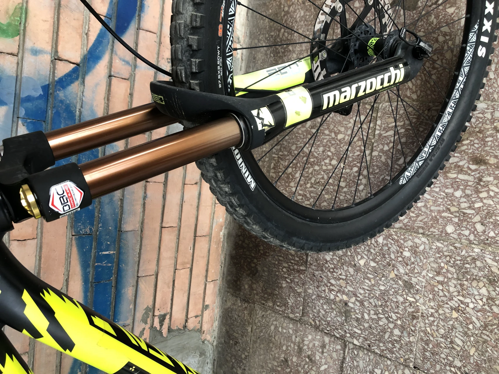 1. Commencal Meta AM V4 2017