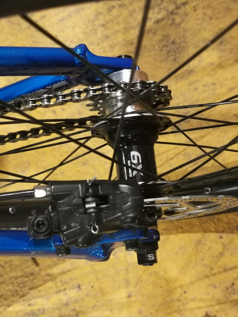 1. Bicicleta MTB de Street/Dirt Octane One Zircus 2020