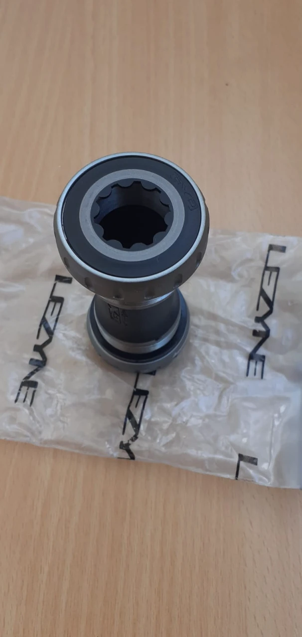 1. Vand Sram GXP BSA Team Bottom Bracket