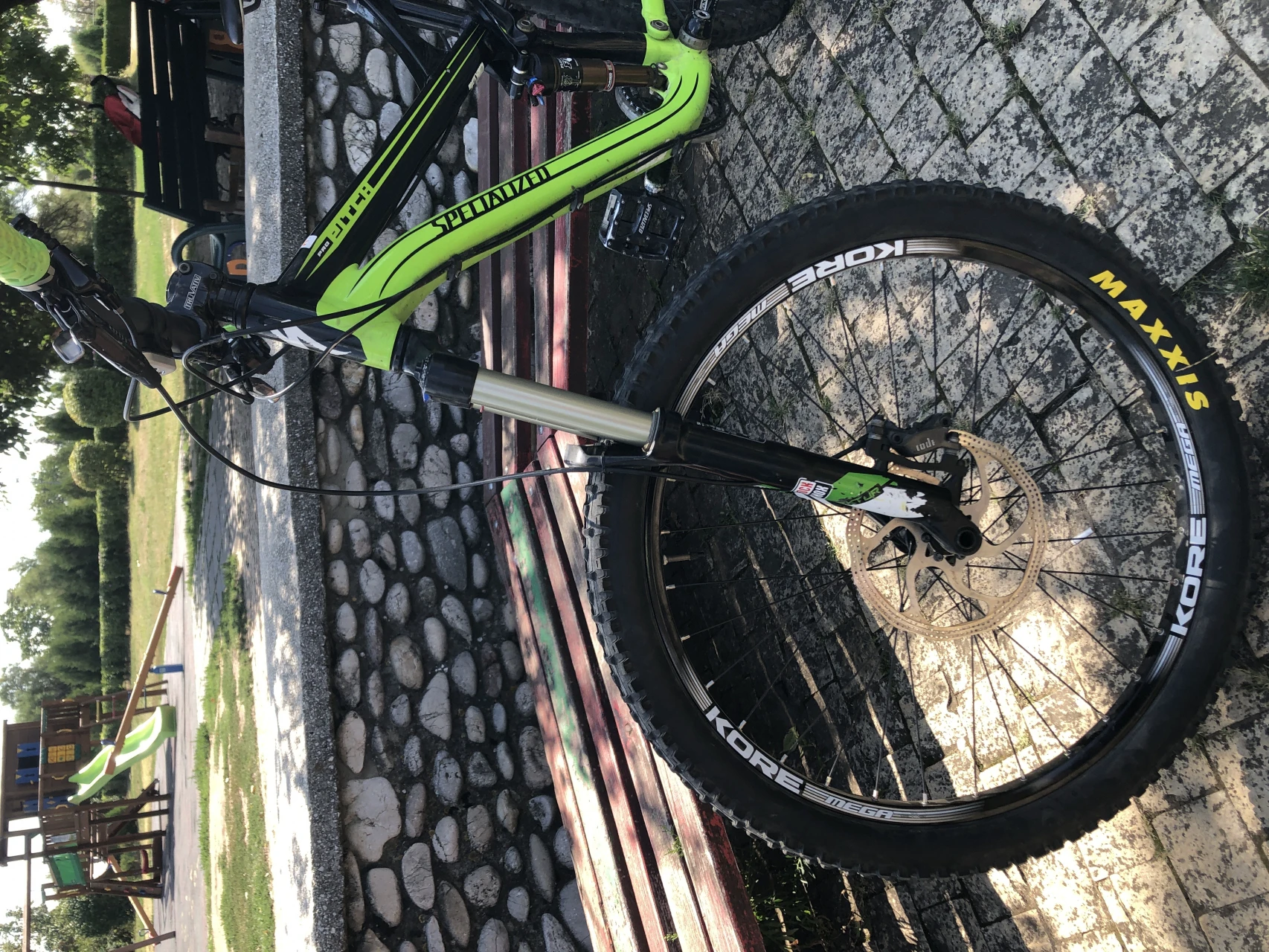 1. Vând Enduro Specialized Pitch pro