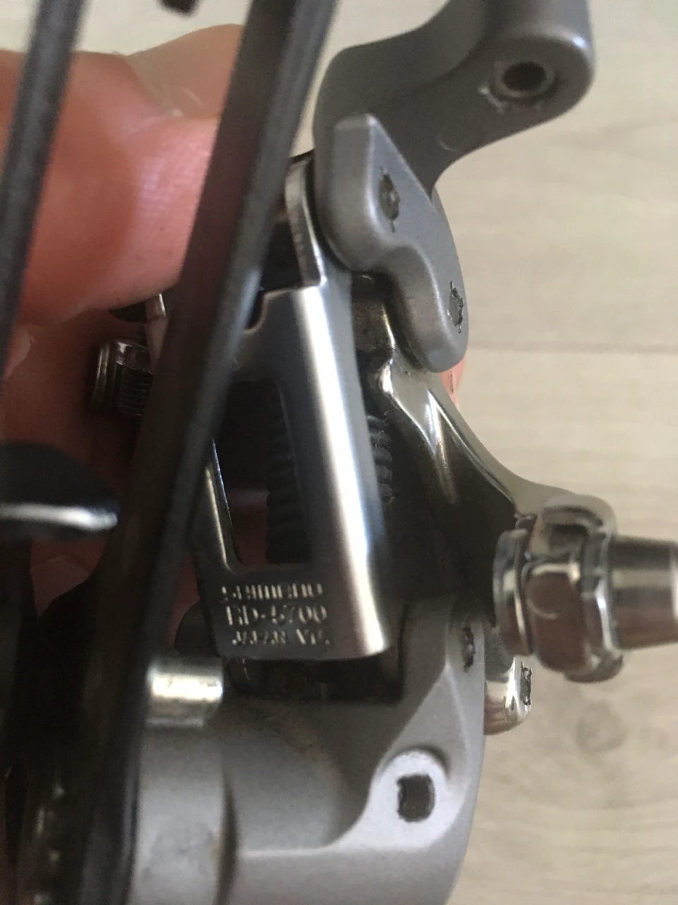 1. Schimbator Spate Shimano 105 5700