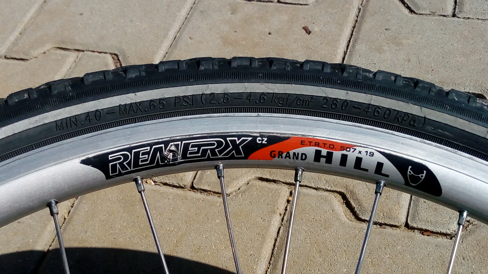 1. Bicicleta KTM 24"