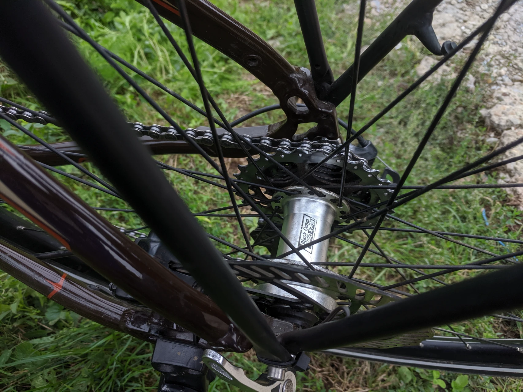 1. Kalkhoff Voyager Pro 24 viteze