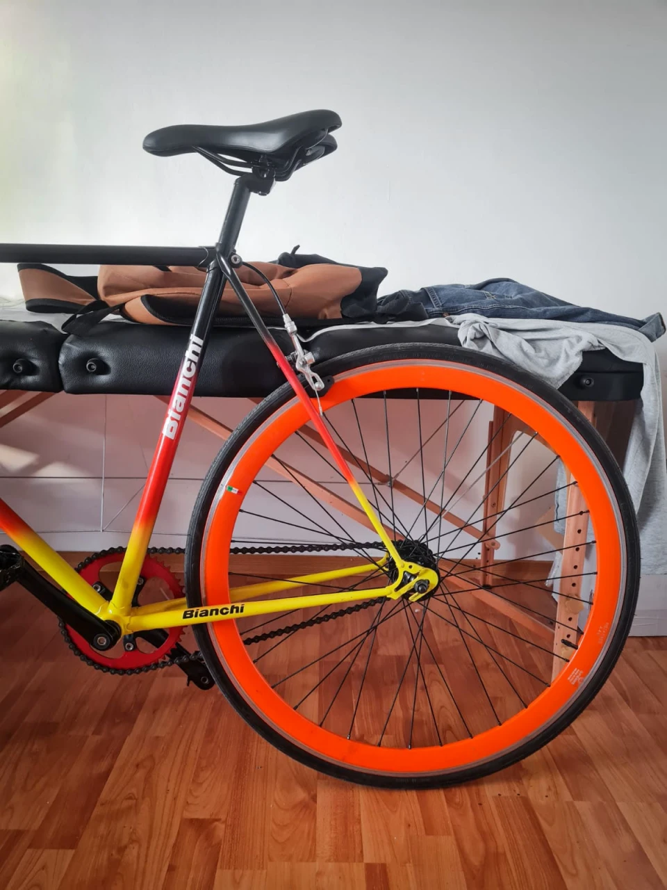 4. Bianchi fixie/single speed