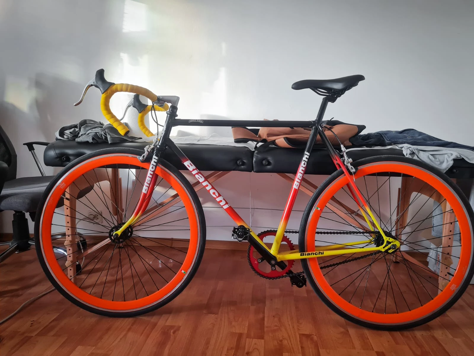3. Bianchi fixie/single speed