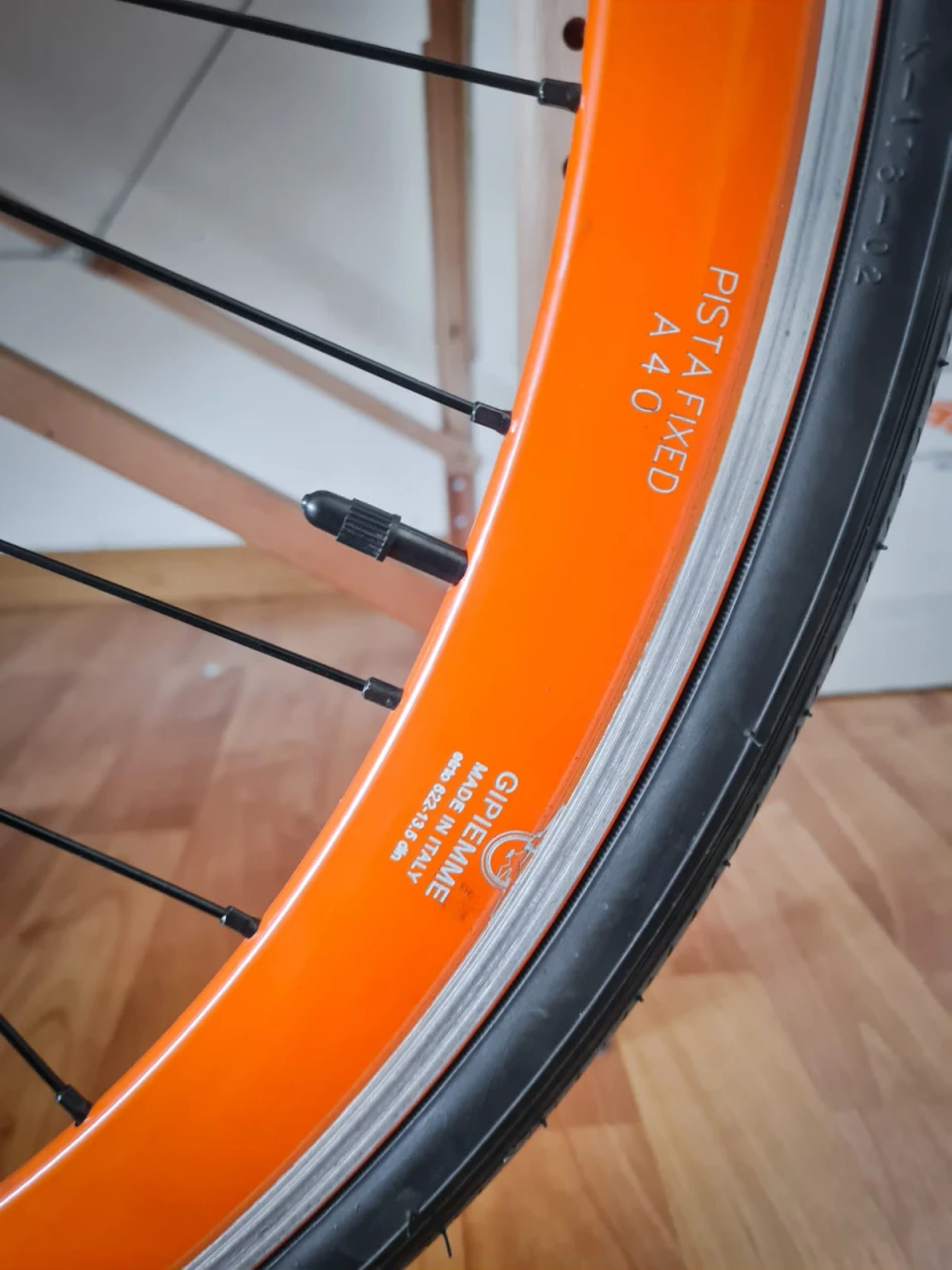 2. Bianchi fixie/single speed
