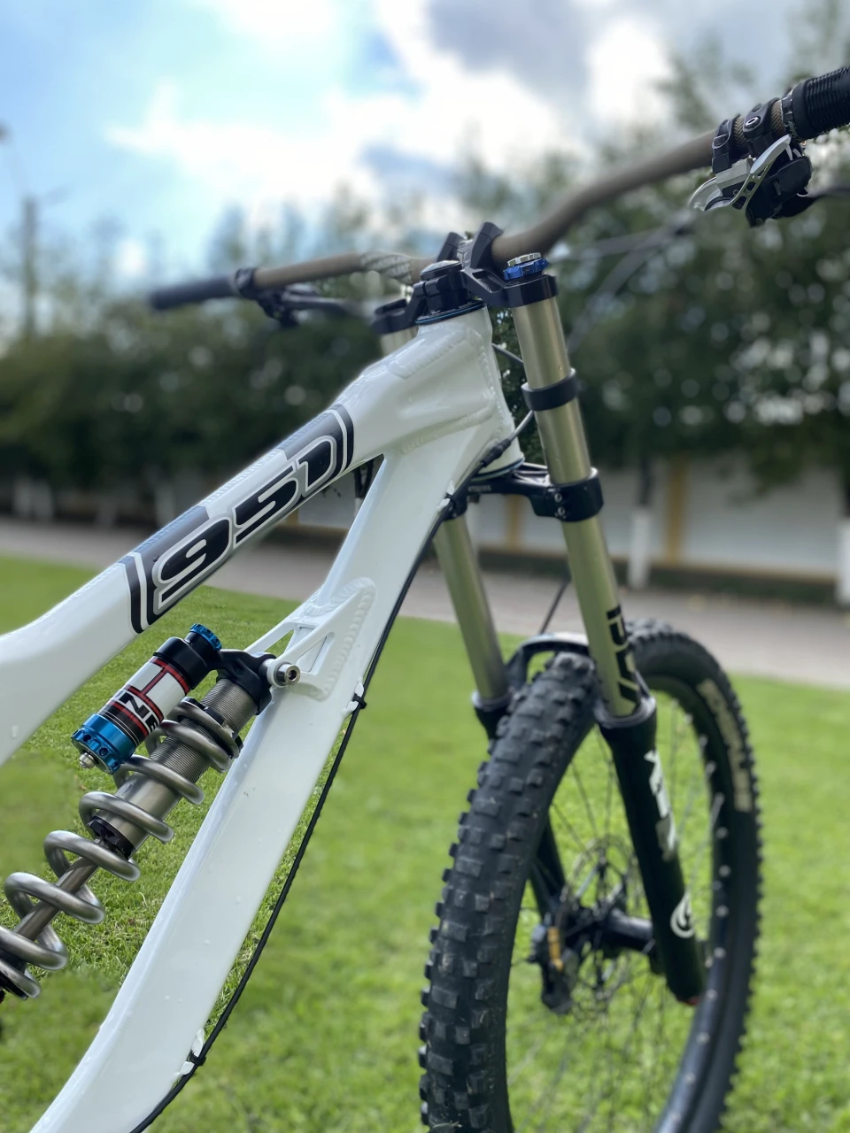5. Intense 951