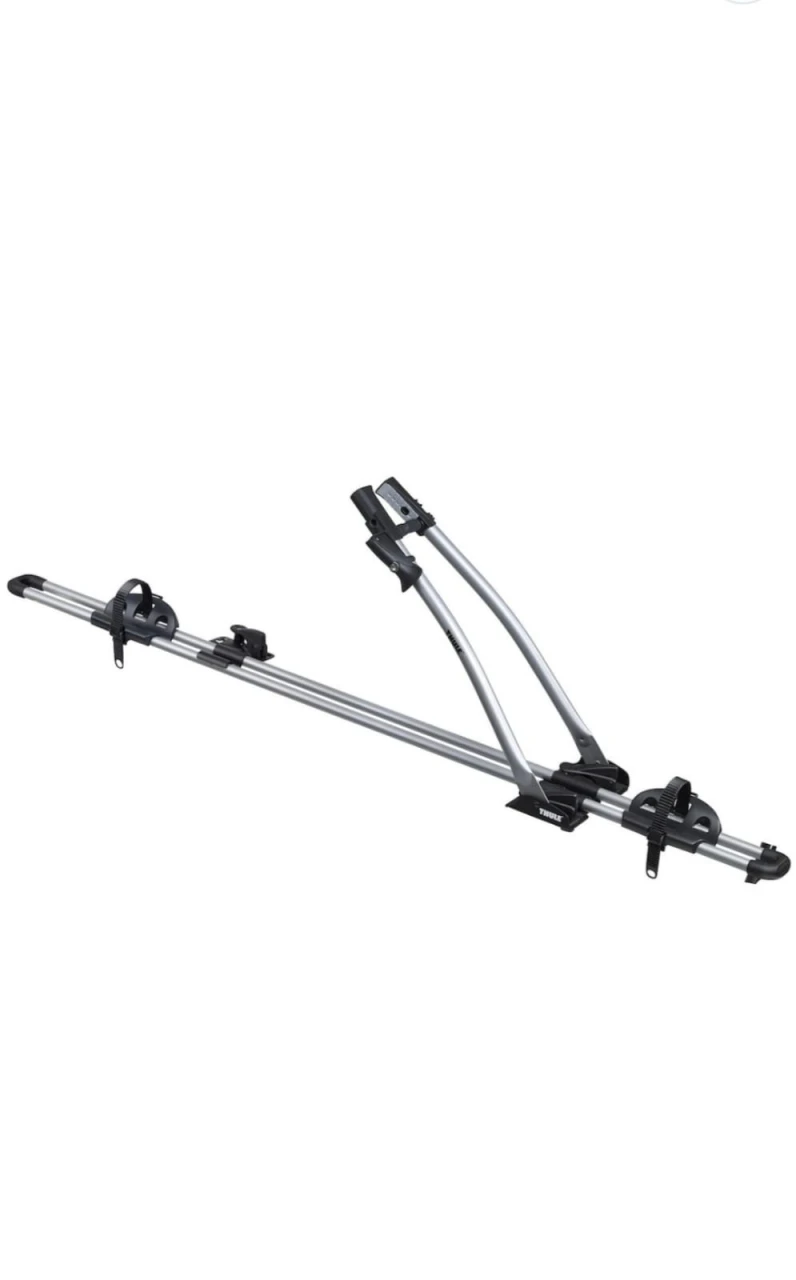 1. Vând suport biciclete thule