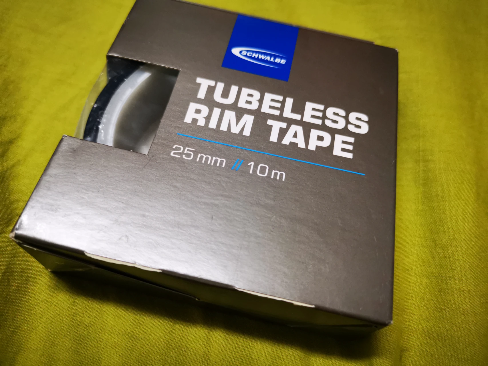 1. Banda Tubeless Schwalbe 25mm 10m