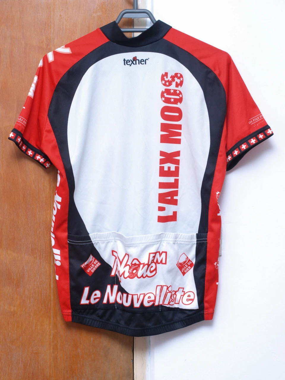 1. Tricou Texner M