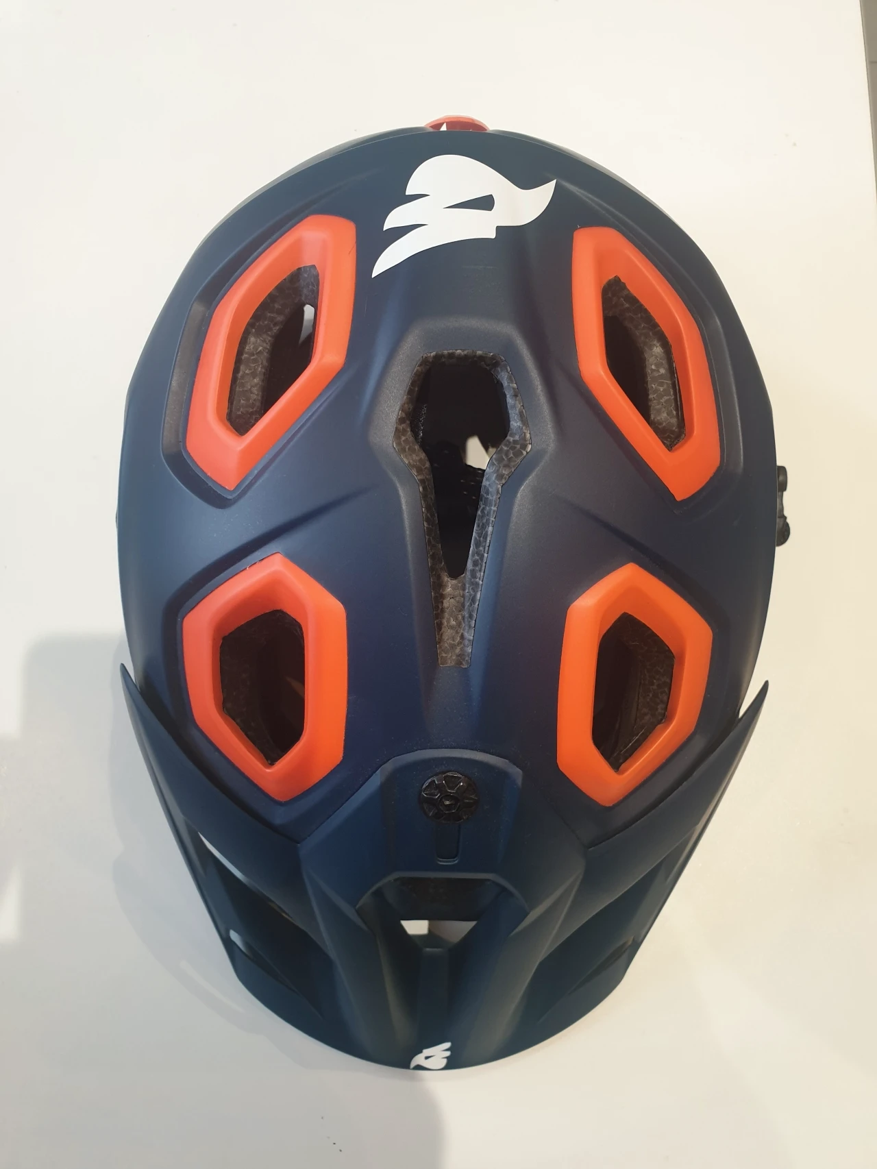 1. Vand casca MTB BLUEGRASS GOLDENEYE(MET)
