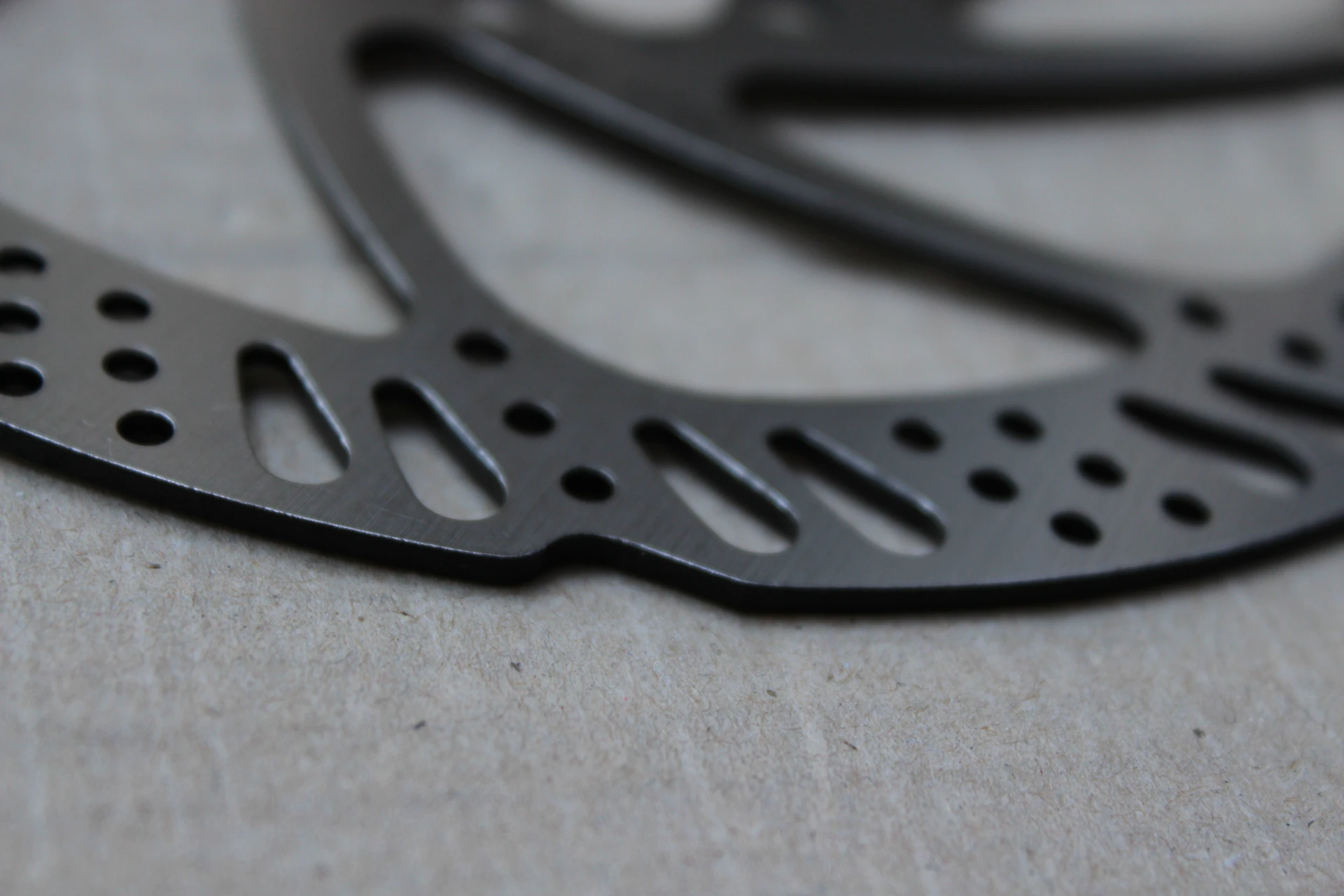 1. Tektro - 160mm disc rotor - fara suruburi