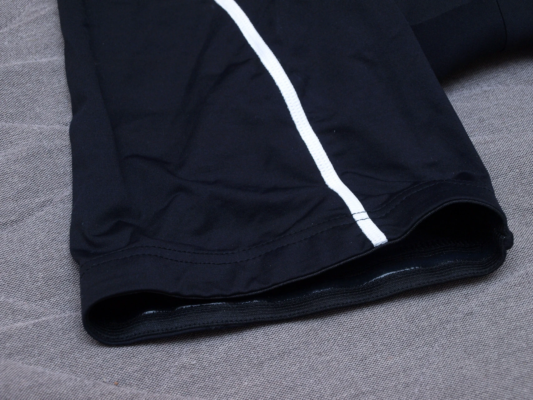 1. Pantaloni scurti Crosswave M