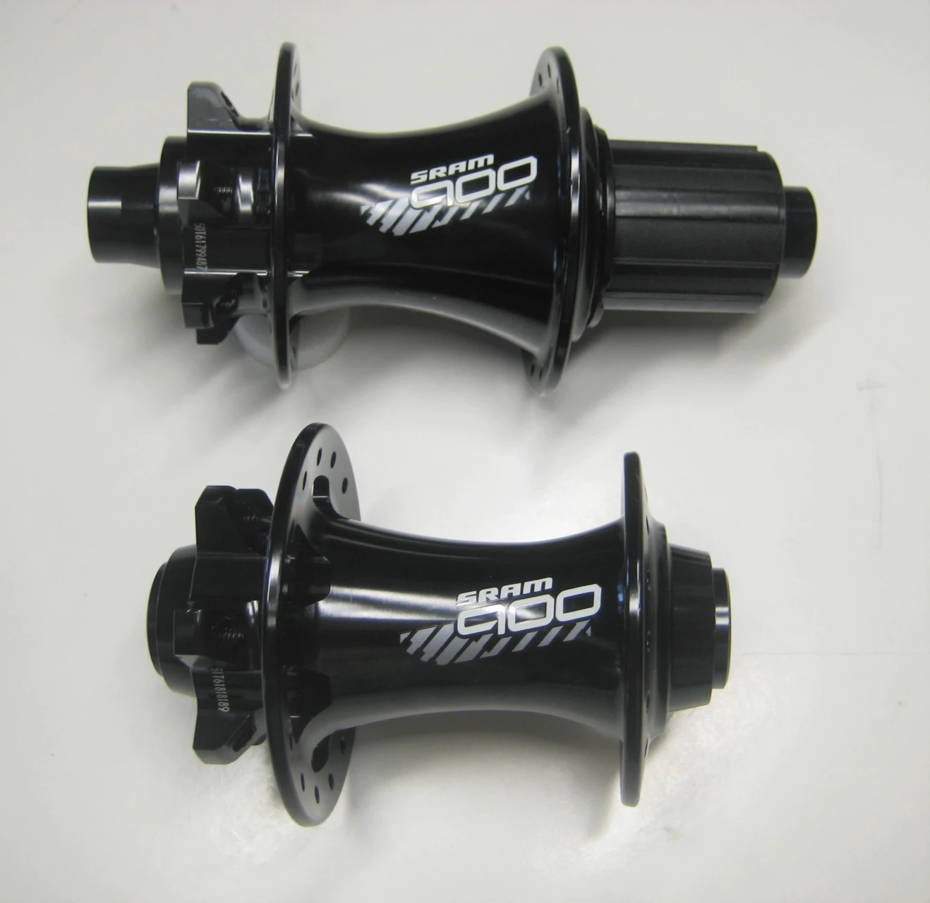 3. Set butuci SRAM S900, nou