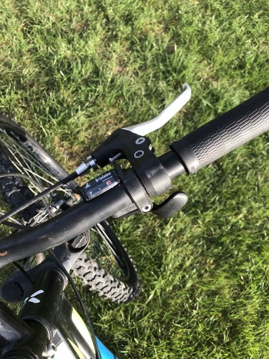 1. Btwin Rockrider 340