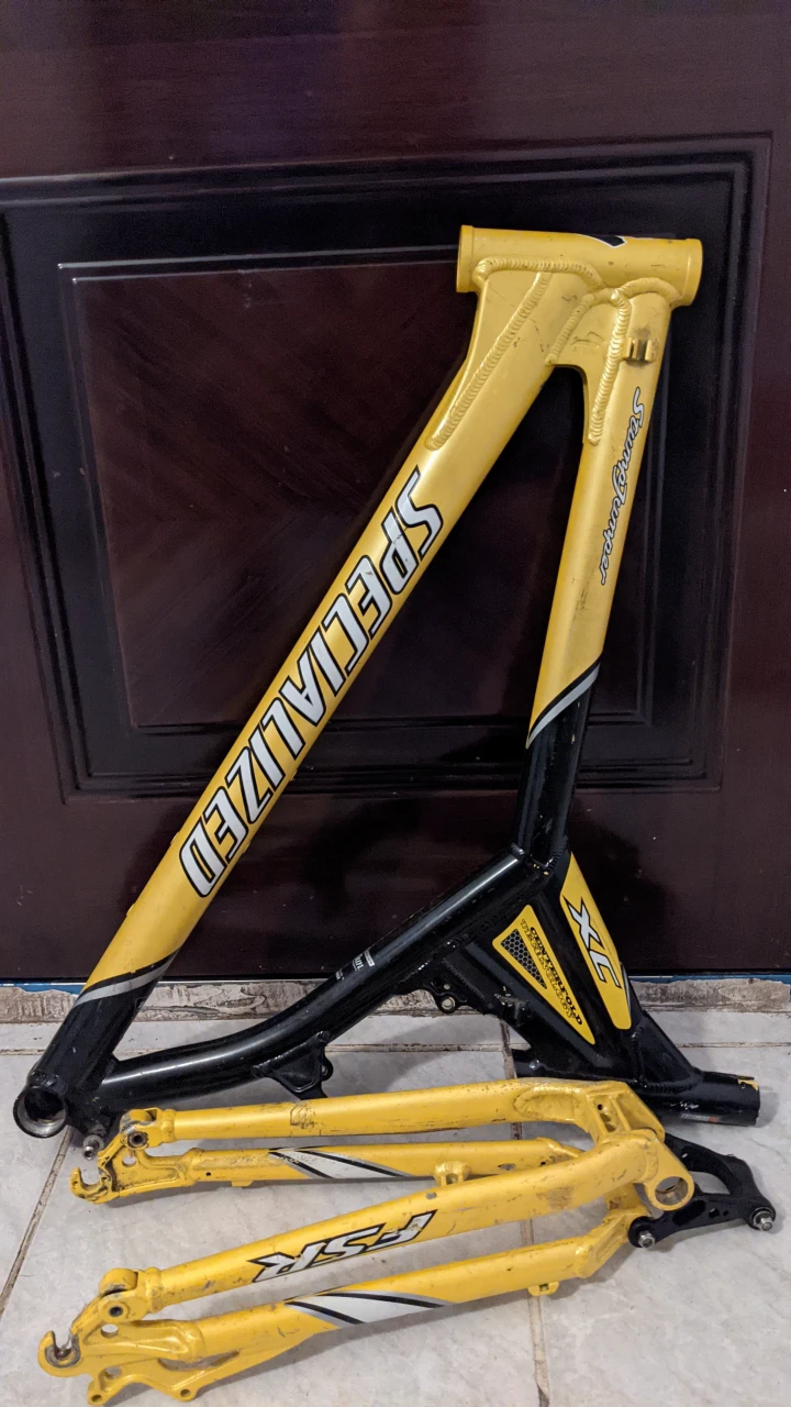 1. Cadru Specialized Stumpjumper 26 Retro 2001