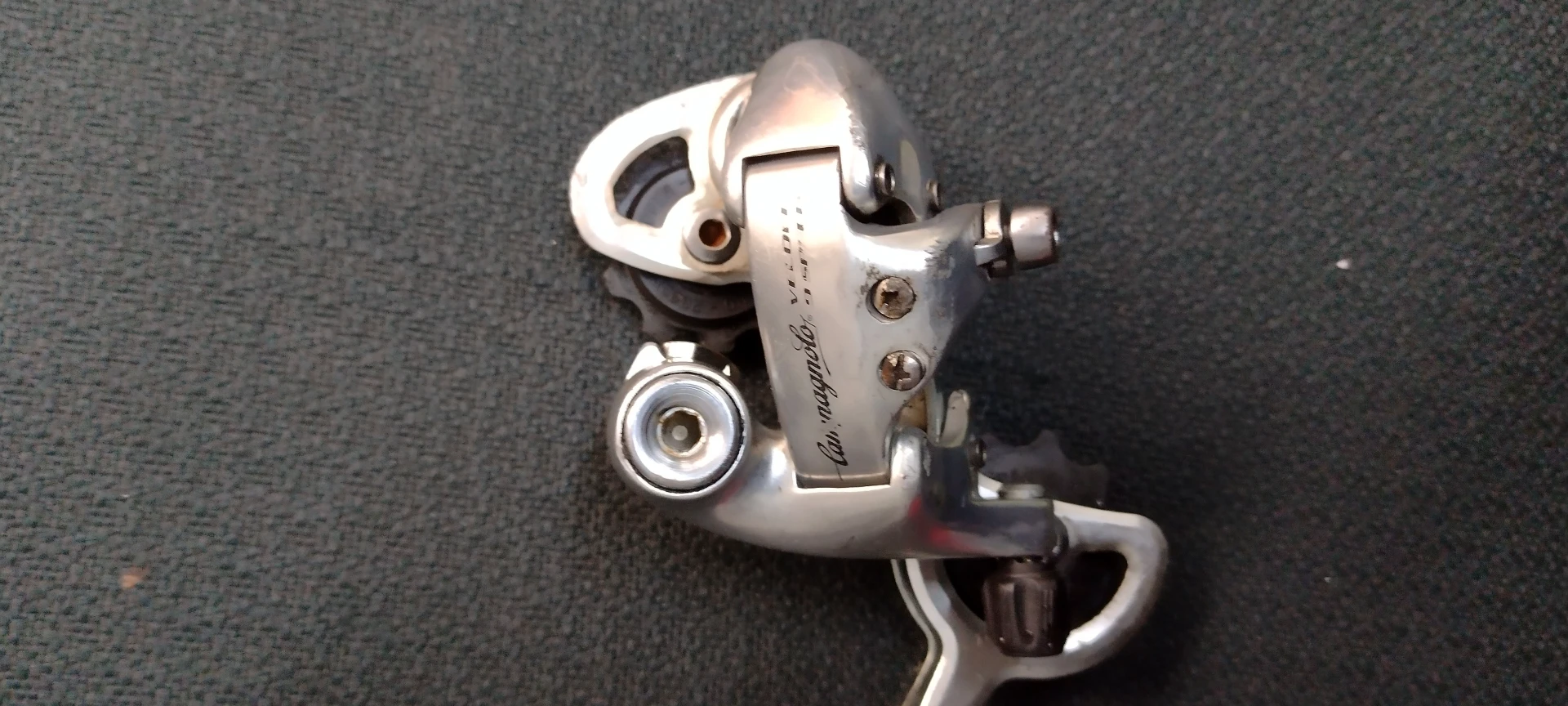 1. Campagnolo veloce 9 viteze
