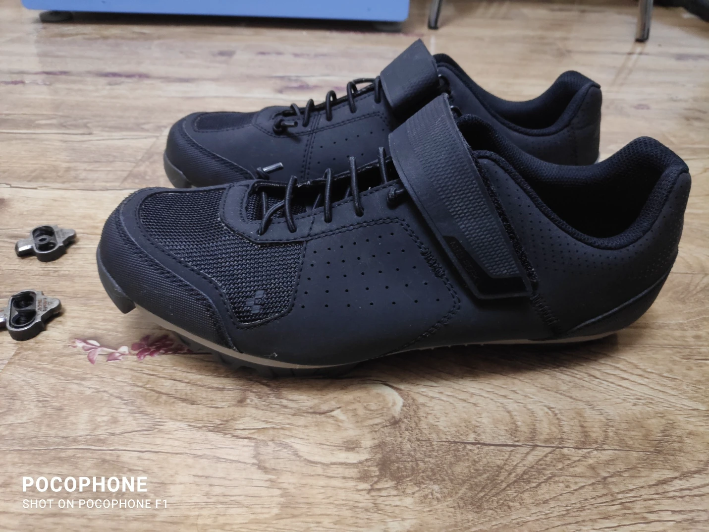 1. Incaltaminte Cube MTB Peak Blackline