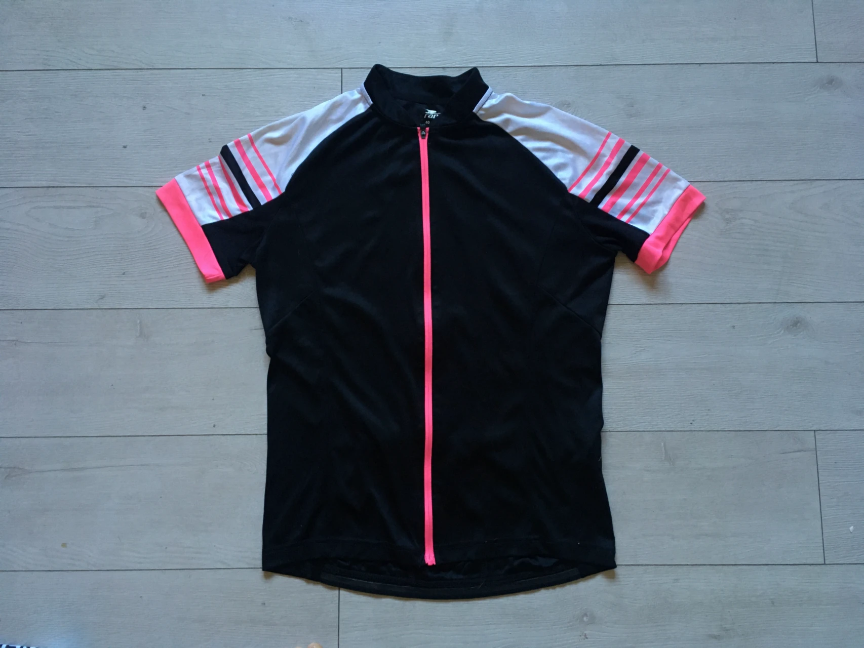 1. Tricou dama S