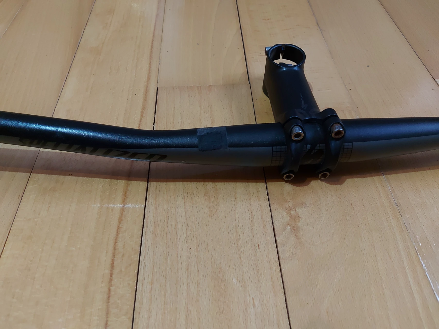 1. Ghidon, pipa, sa specialized