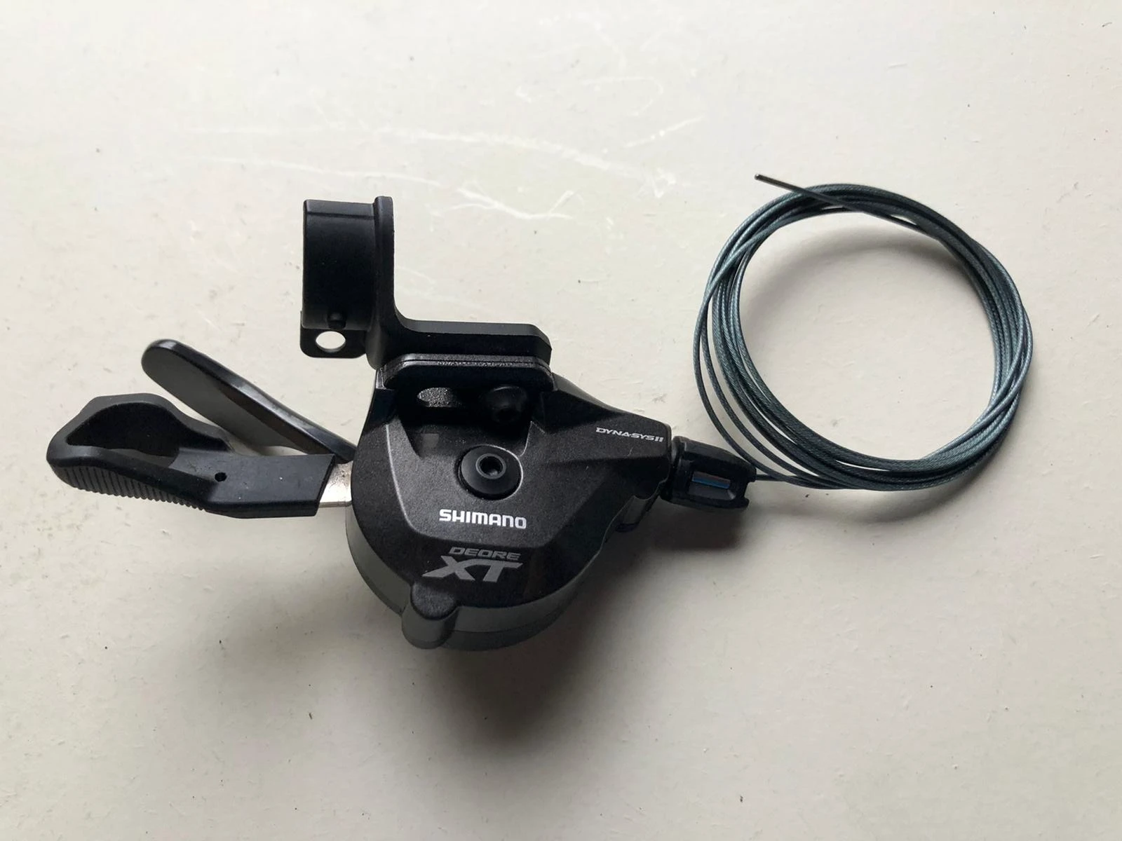 2. Shimano xt m-8000 i-spec