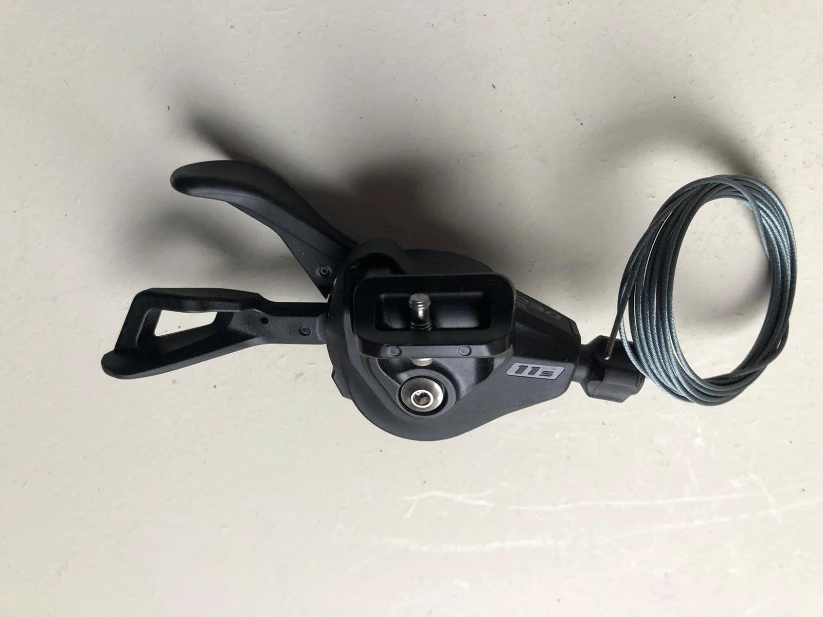 1. Shimano deore sl-m 5100 rapidfire plus 11 viteze