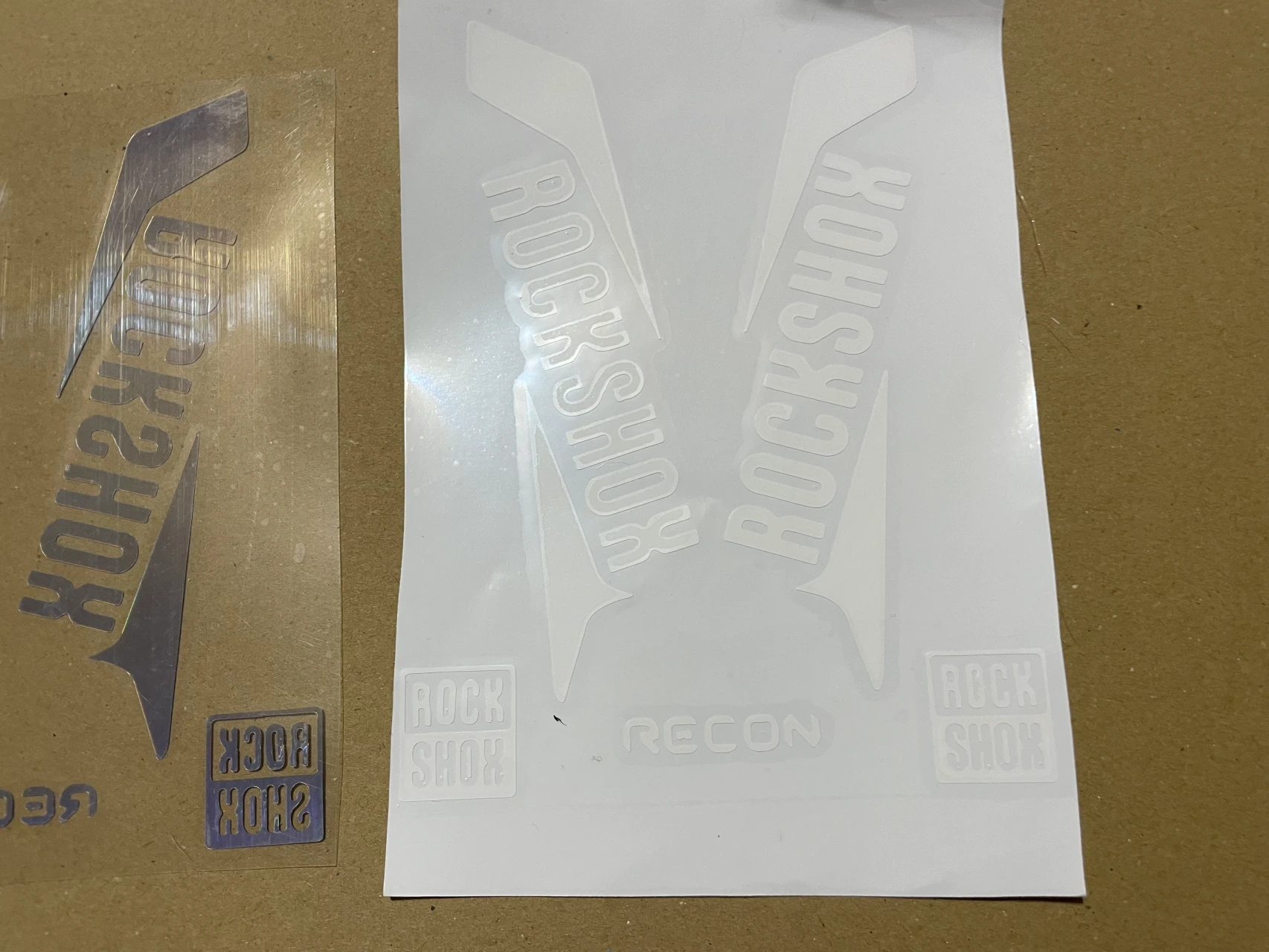 1. Set Stikere furca Rock Shox Recon