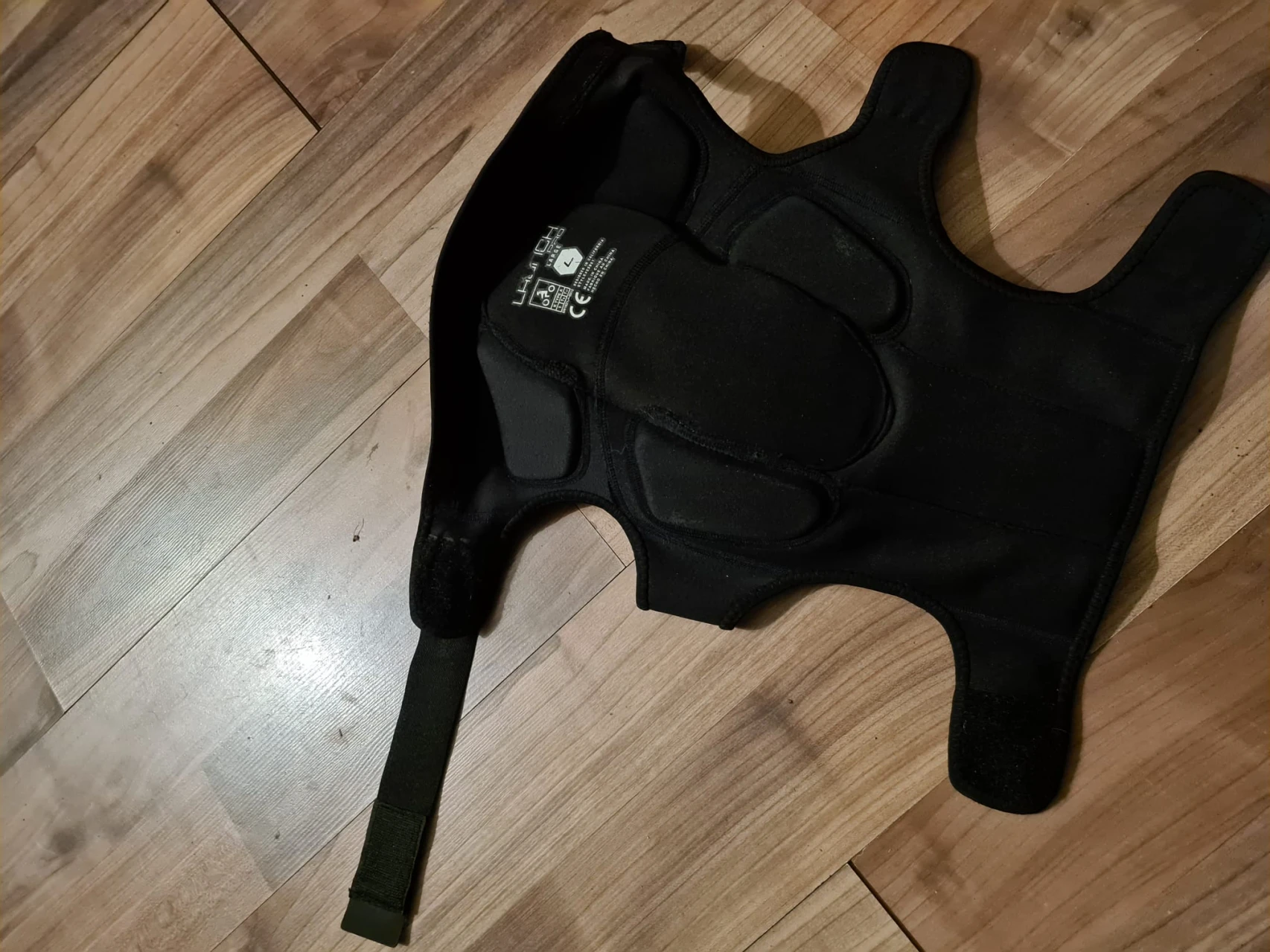 1. Genunchiere + tibiere Fox Launch Pro Knee-Shin