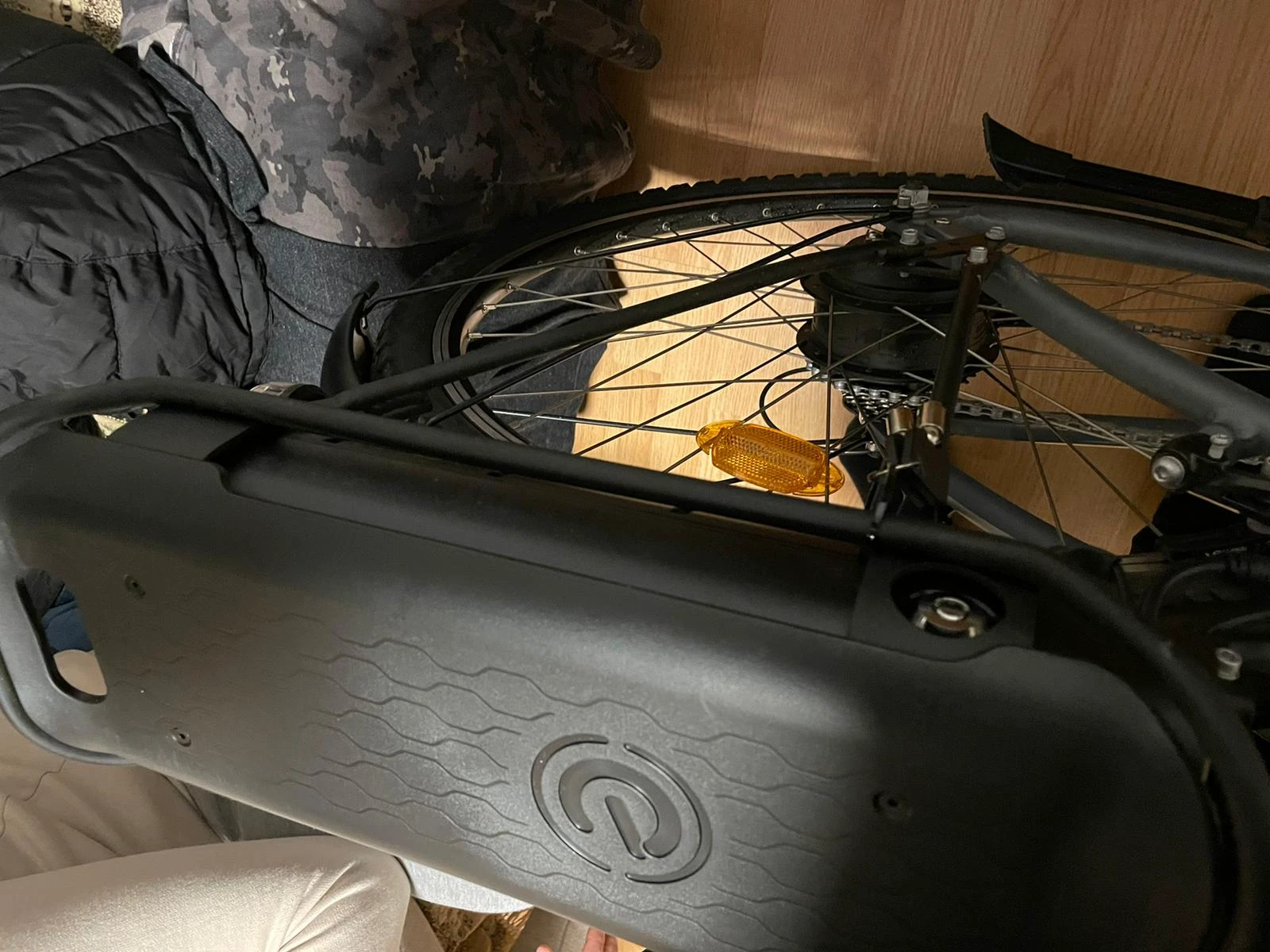 1. Bicicleta electrică B-Twin
