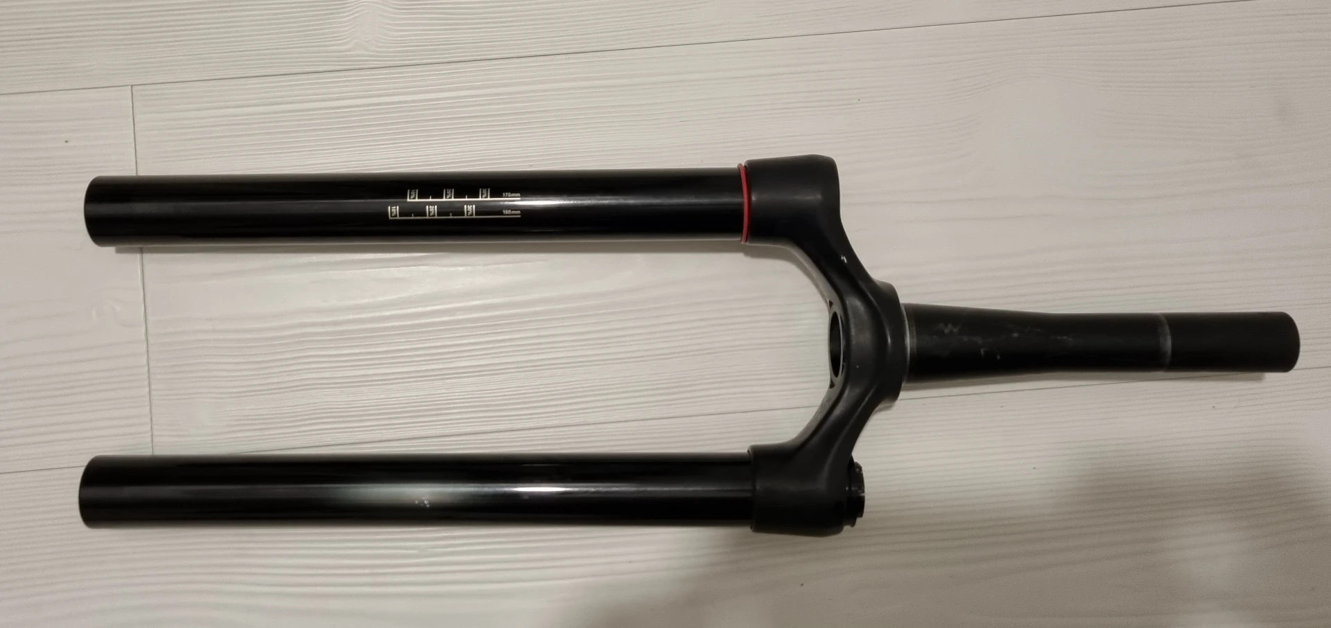 4. CSU / brat si pod pentru Rock Shox Lyrik 27.5, 170-180mm - pentru piese