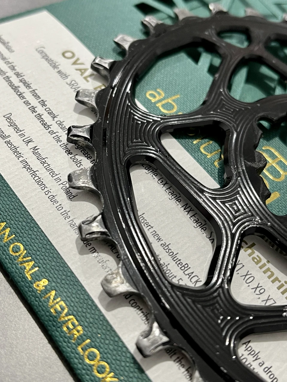 1. AbsoluteBLACK OVAL BOOST pentru Sram