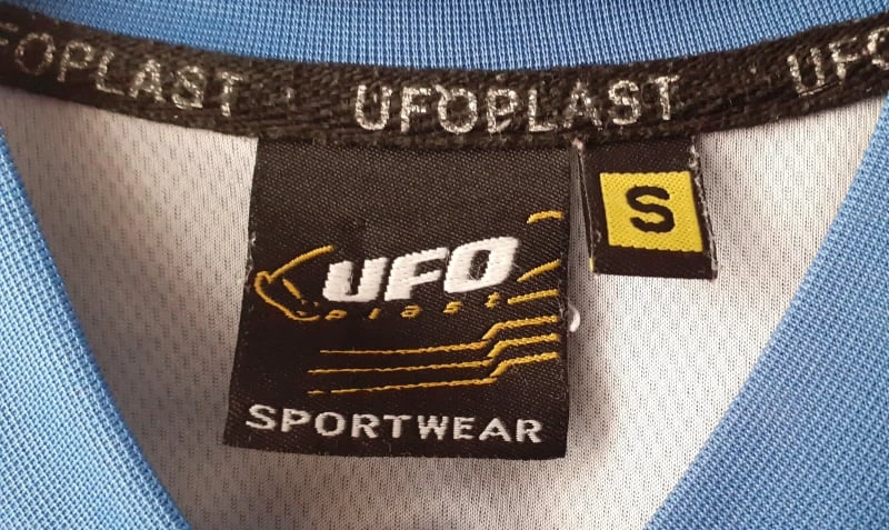 1. Vand bluza UFO, marimea S.