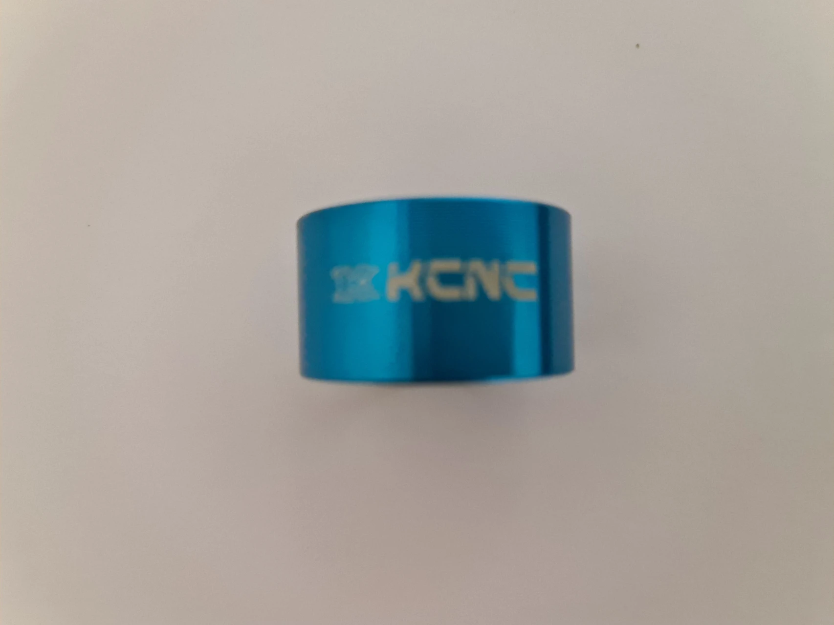 3. Distantier gat furca KCNC 20 mm