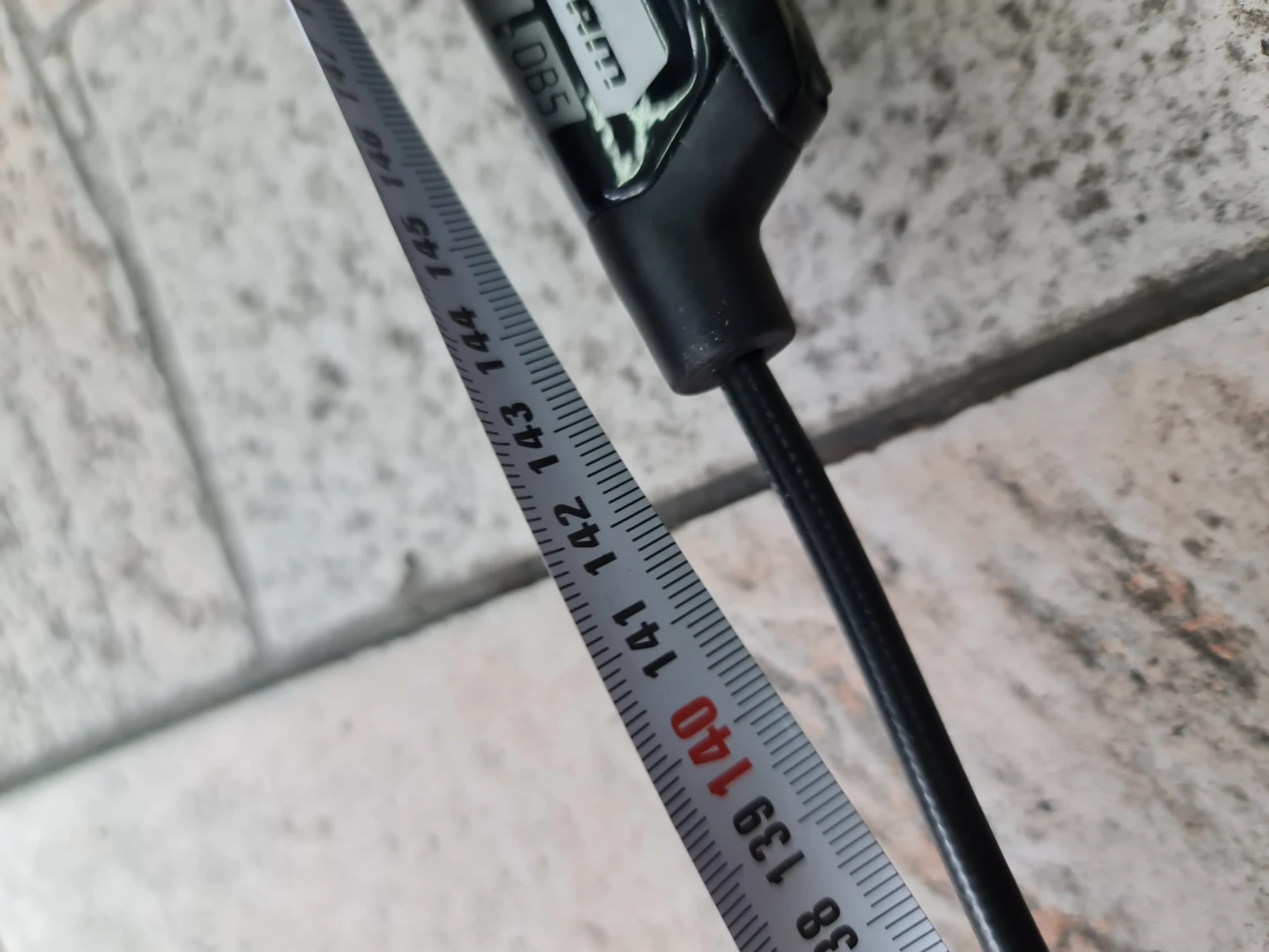 1. Frane Sram DB5