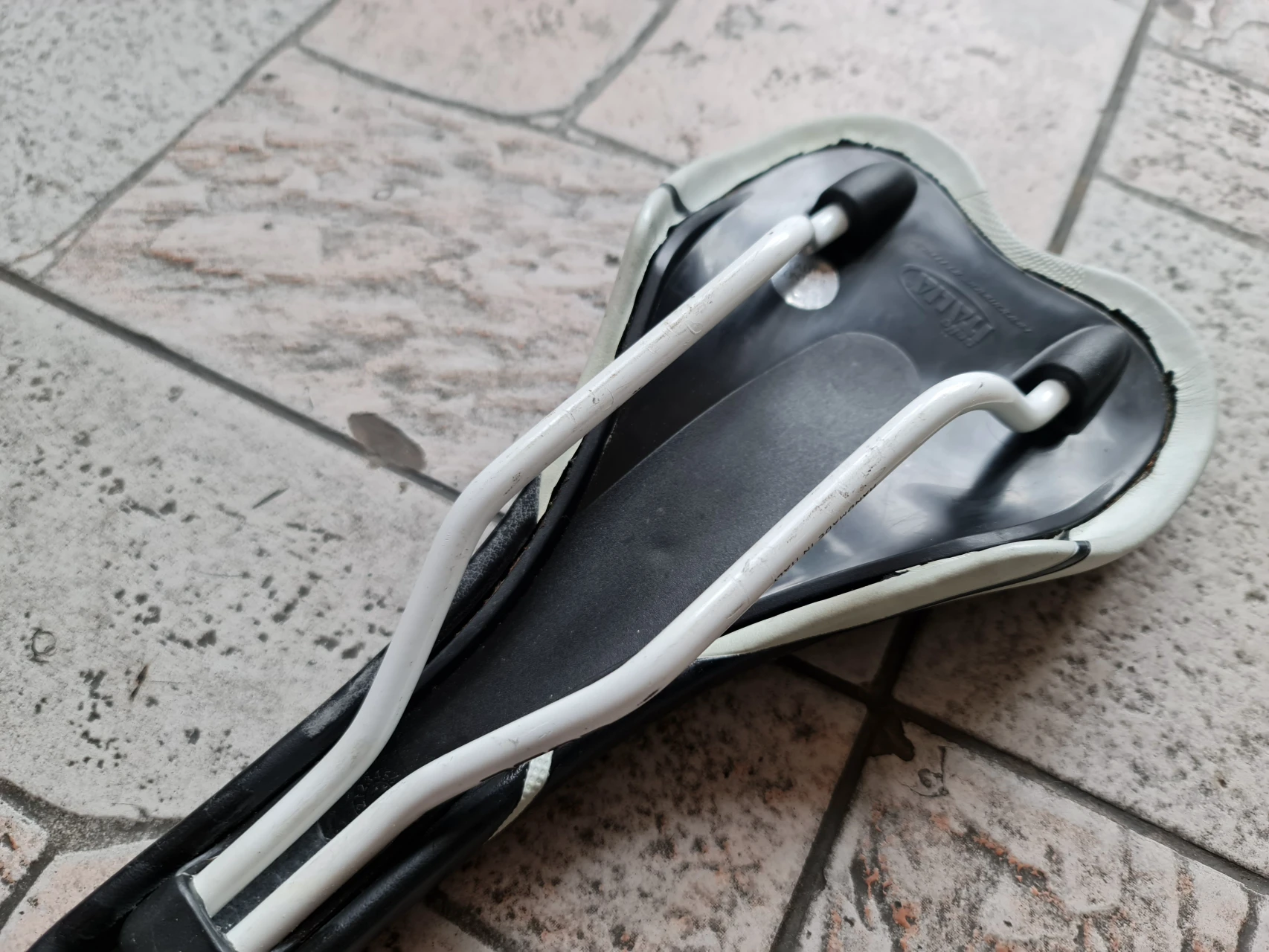 1. Sa Selle Italia X1 Cube