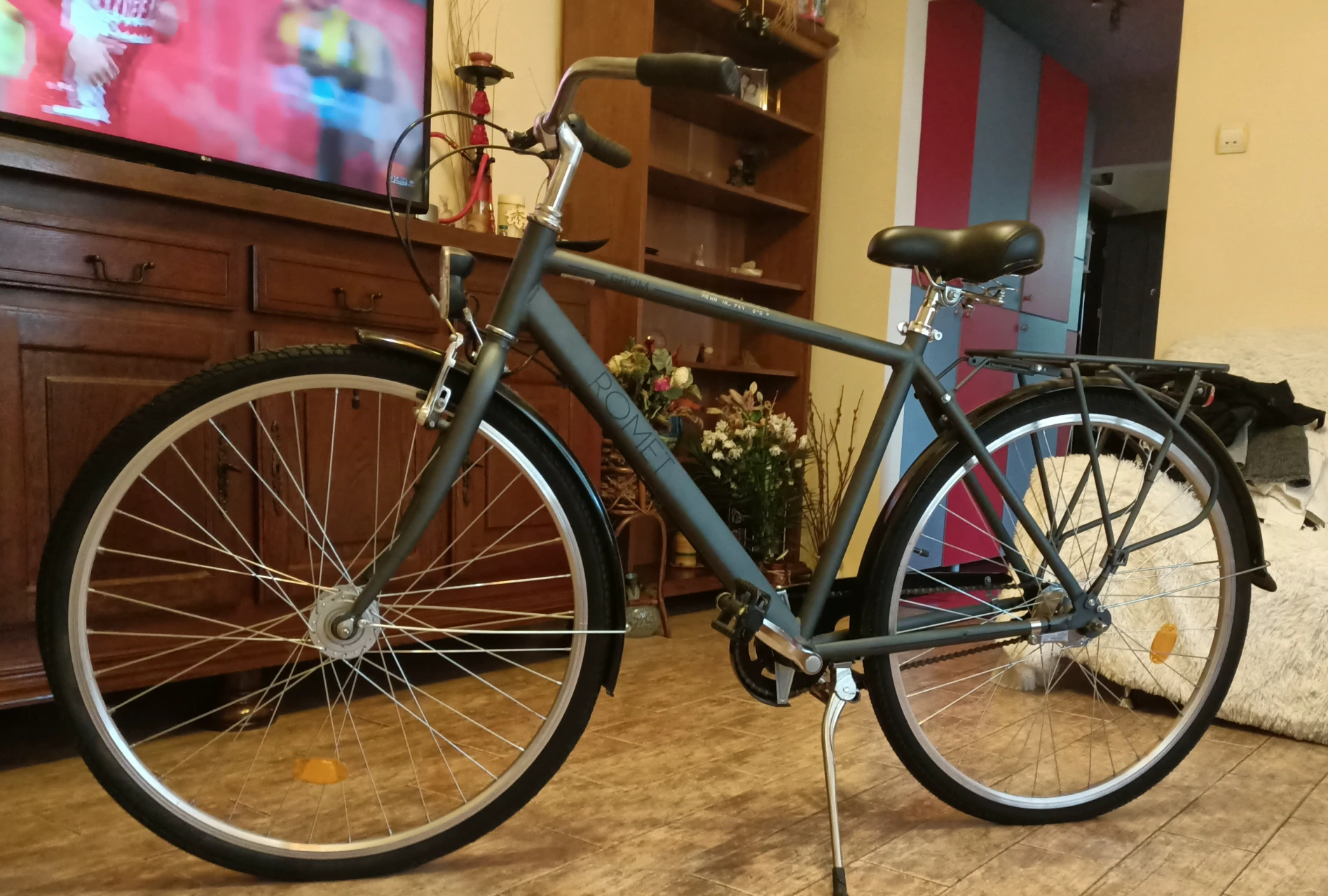 1. Vând bicicleta ROMET