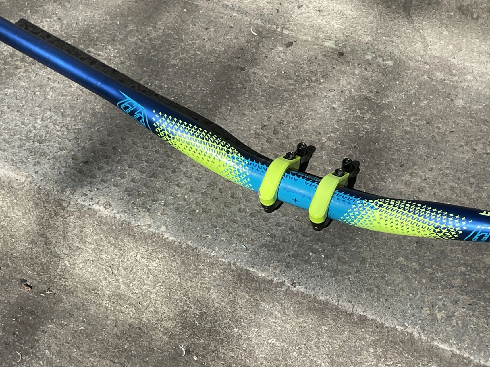 6. Combo pipă/ghidon Truvativ Troy Lee Designs / NS Bikes direct-mount