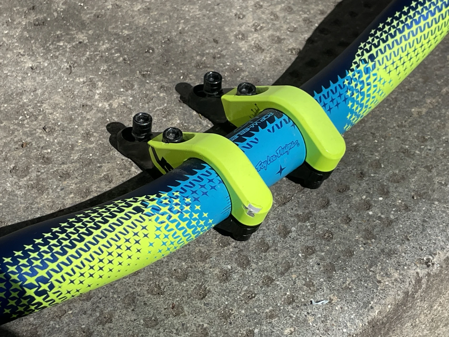 5. Combo pipă/ghidon Truvativ Troy Lee Designs / NS Bikes direct-mount