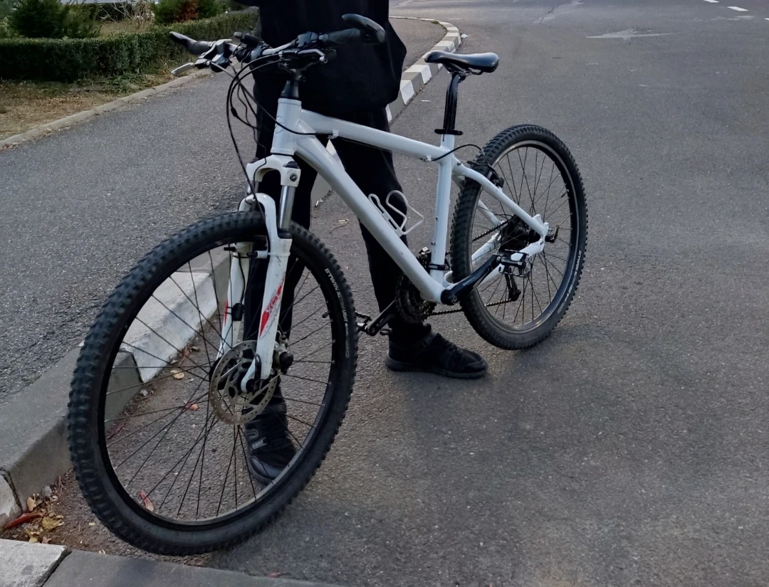 1. Cadru Giant mtb 26