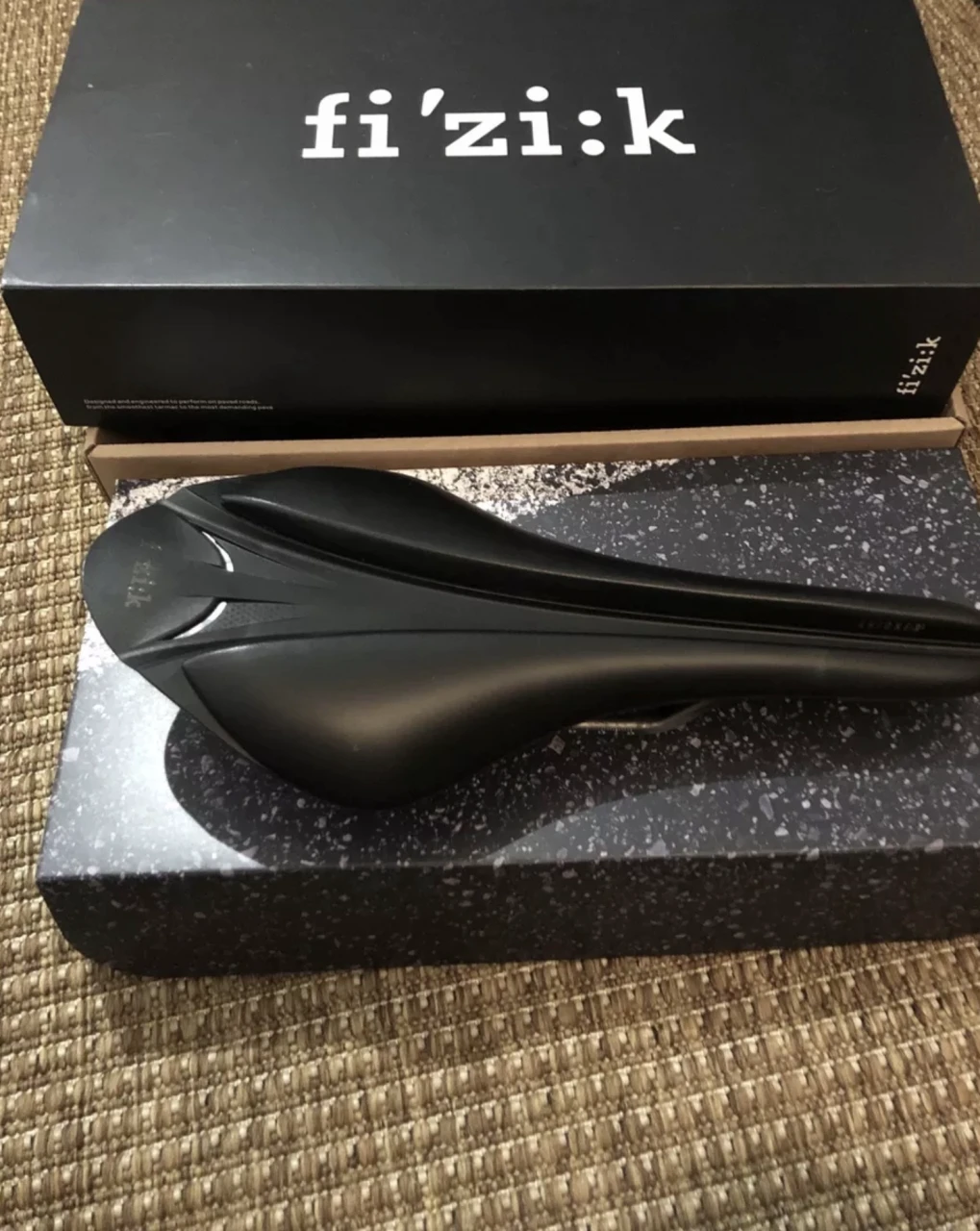 3. Sa Fizik Arione R3 Versus Evo
