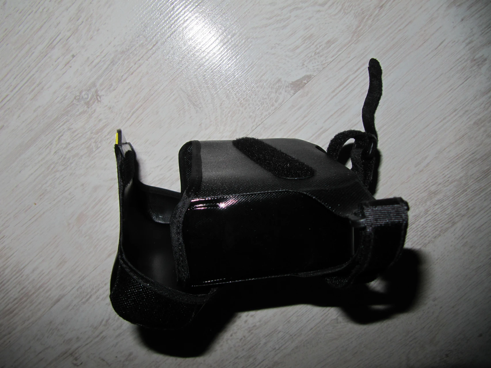 1. Borseta cadru Topeak Tri Drybag