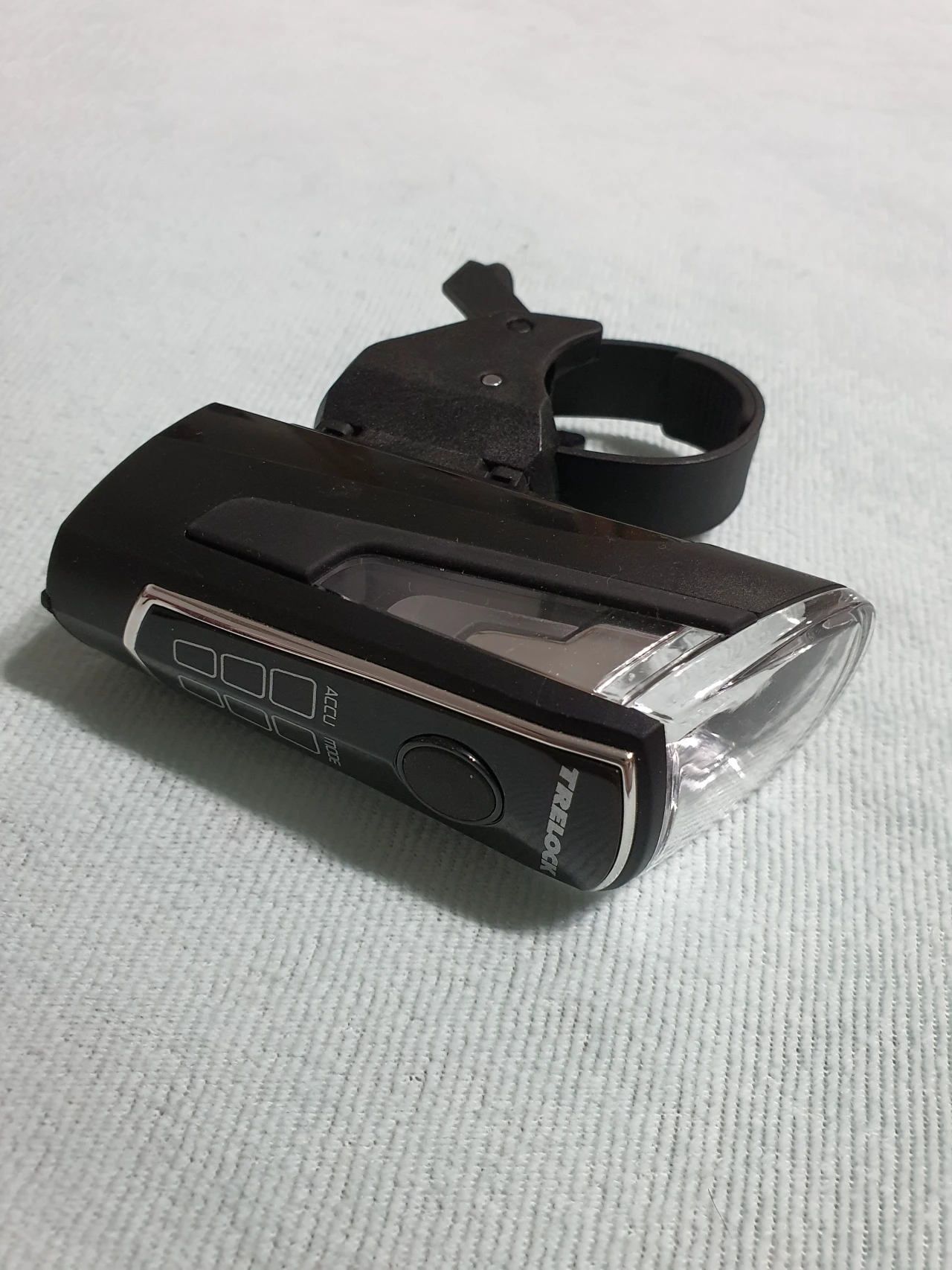 7. Far Trelock cu usb