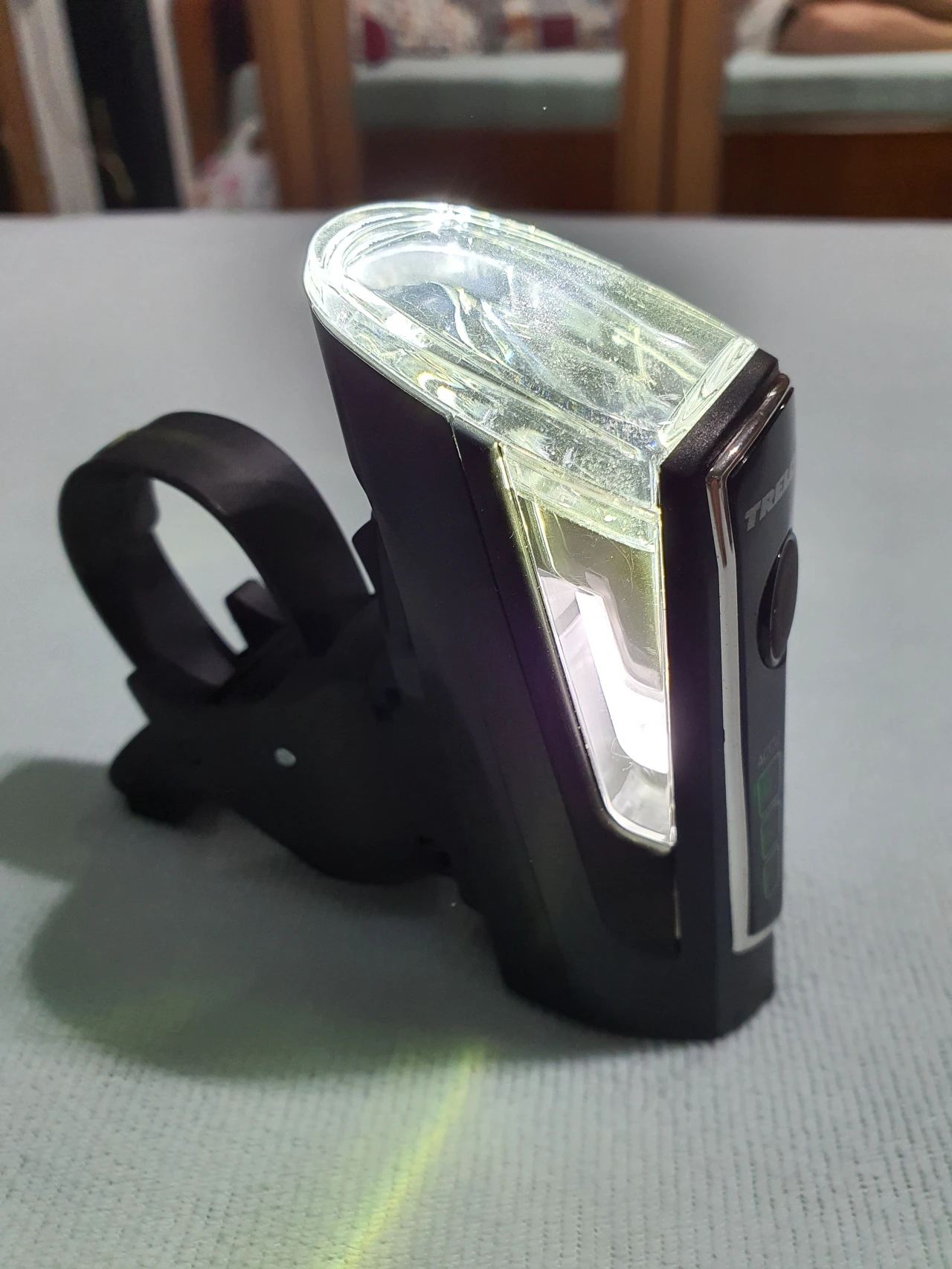 5. Far Trelock cu usb