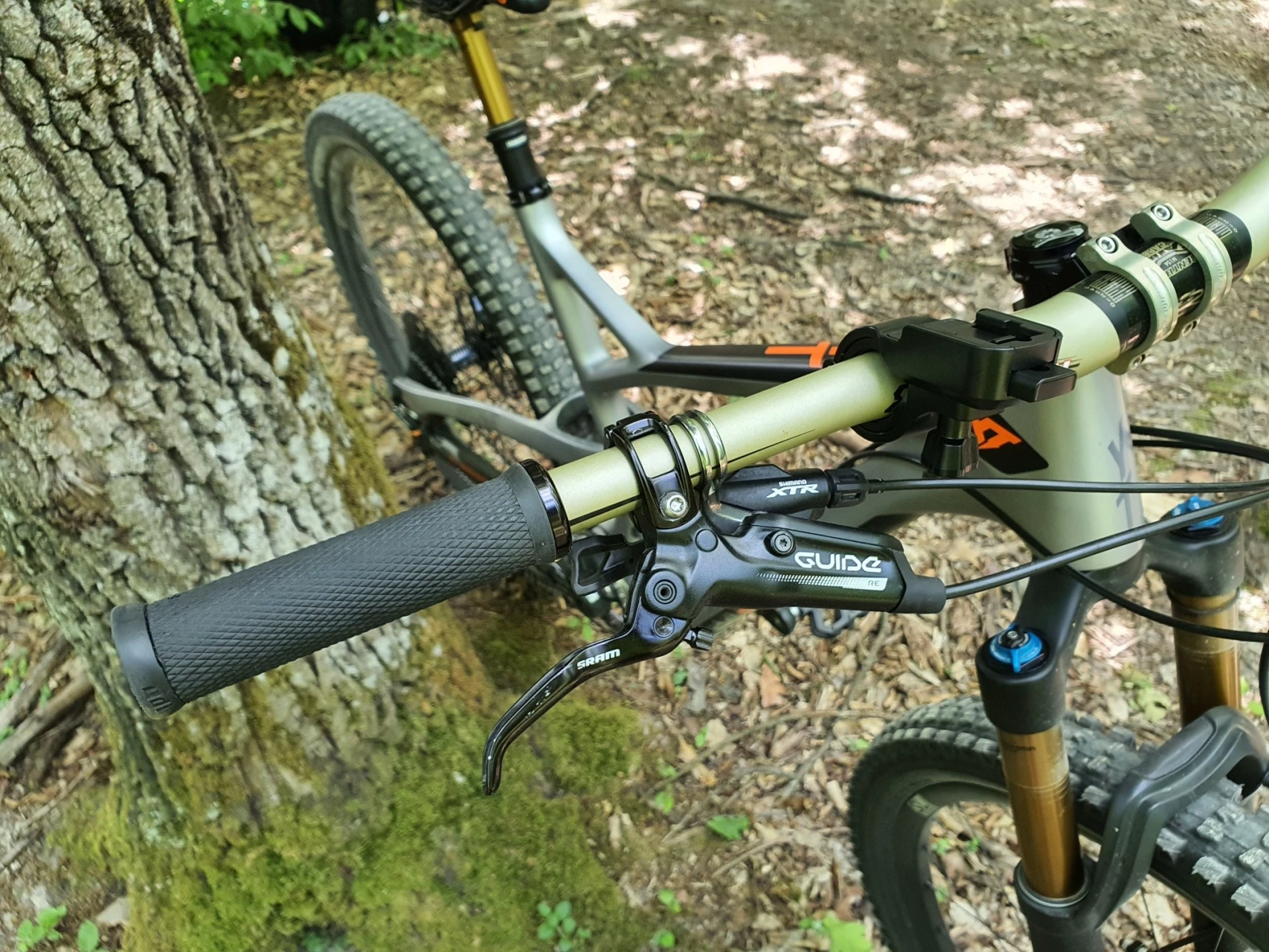 6. YT Jeffsy 29 CF Pro Race Bike, XTR, Fox Kashima, Full Carbon