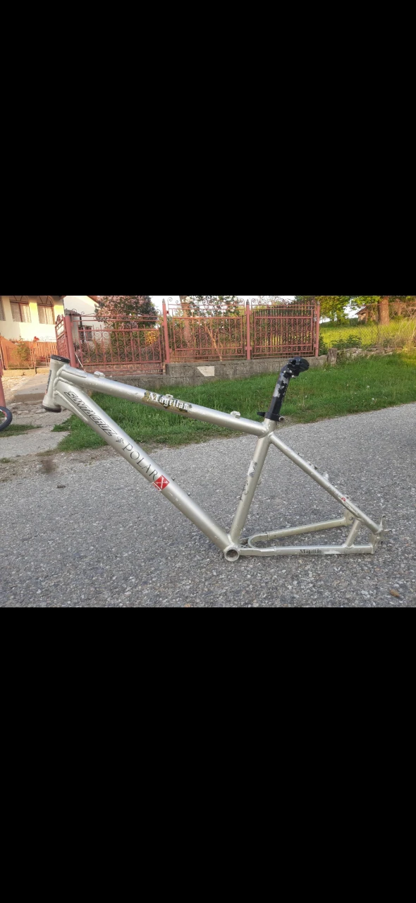 1. Magellan PolarX 2005 16,5"